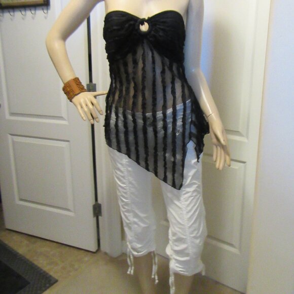 Ladies Size 5 Capri's – Capri Collection Garage - Picture 7 of 16